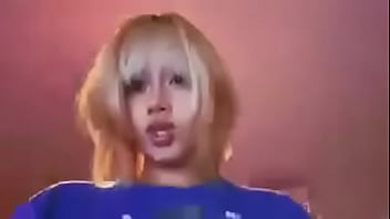 Ayuden samaritanos a buscar a esta chiquilla de buenos muslos