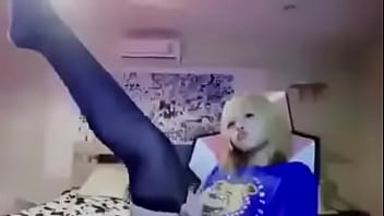 Ayuden samaritanos a buscar a esta chiquilla de buenos muslos