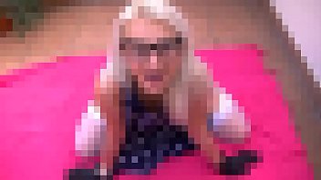 Magic blondie blondy woman cummed on