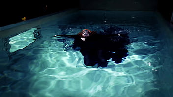 Gothic underwater shooting in swimmimg pool arya grander