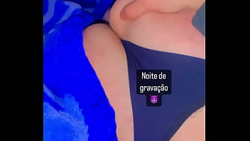 Aquela apertada no rabo antes de comer