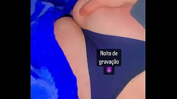 Aquela apertada no rabo antes de comer