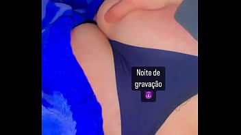 Aquela apertada no rabo antes de comer