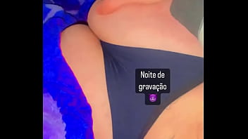 Aquela apertada no rabo antes de comer