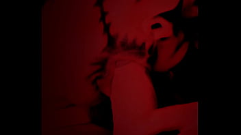 Pov vizinha milf casada é possuída chupa e engole tudo do vizinho corno enquanto sua esposa não está asmr gemendo e quando chupa