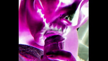 Pov vizinha milf casada é possuída chupa e engole tudo do vizinho corno enquanto sua esposa não está asmr gemendo e quando chupa