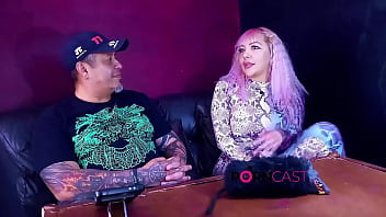 Kitty ann del set al restaurante con poder y orgullo