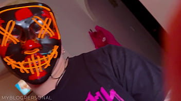 La princesa de la fiesta se convierte en una puta frente a la camara pov