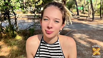 Eva belle femme aimant les grosses bites