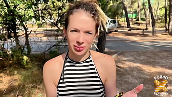 Eva belle femme aimant les grosses bites