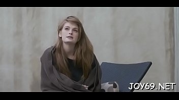 Teen rubs cunt and moans