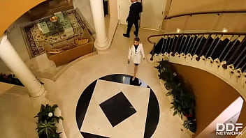 Glamour babe's dirty desires