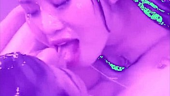 What wet lesbians also want