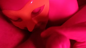 Me quede sin money y la dueña del bar me invito a su habitación especial me chupo la verga hasta tragarse mi leche semen por dinero 2