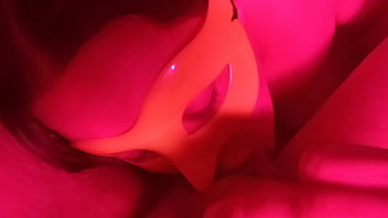 Me quede sin money y la dueña del bar me invito a su habitación especial me chupo la verga hasta tragarse mi leche semen por dinero 2