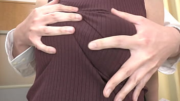 祐美子には絶対に隠し通さねばならない秘密があった。教え子との肉体関係。それは祐美子にとって発覚したら教師生命が終わるリスクを負ってでものめり込んでしまうほど刺激的な時間だった。 祐美子には絶対に隠し通さねばならない秘密があった。教え子との肉体関係。それは祐美子にとって発覚したら教師生命が終わるリスクを負ってでものめり込んでしまうほど刺激的な時間だった。