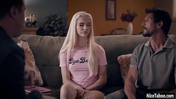 Hot babe banged and sucked dick