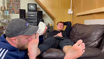 When he tells his gf he’s getting a post gym shower wetwill 22