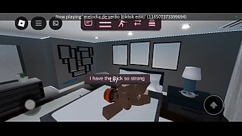 Me cojo a una negrita bien rica