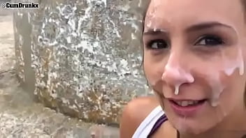 Mascarilla en su rostro