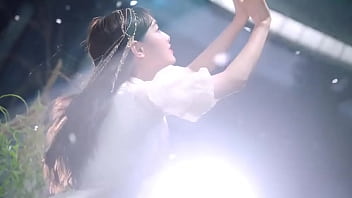 Loona chicas kpop pintando toda la ciudad