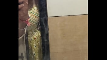 My hot indian girlfriend fuck in first time