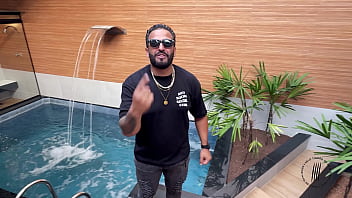 Trailer renovando os chifres