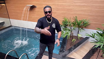 Trailer renovando os chifres