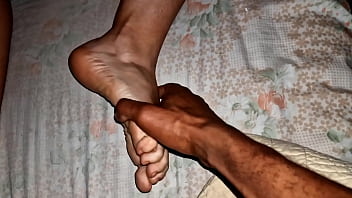 Ella me pide que la despierte asi todos los dias y ella estara feliz