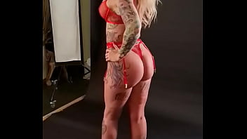 #behindthescenes #fotografie #lingerie #ashleymore