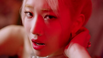 Loona paint the town