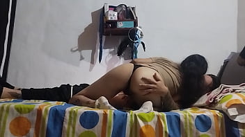 Que rica mamada me da mi vecina y terminamos follando