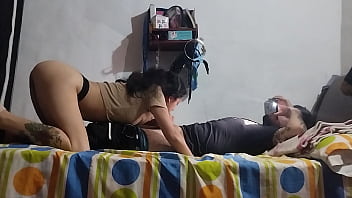 Que rica mamada me da mi vecina y terminamos follando