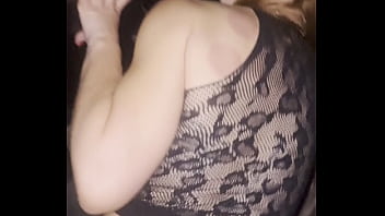 Fomos na casa de swing e o safado fez minha boca de buceta