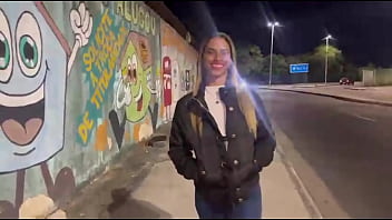 Minha esposa dando pra outro na areia da praia