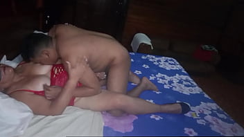 Eating a mature milf's pussy then she sucks me off