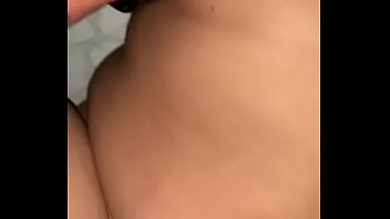 Novia caliente quiere que se la meta