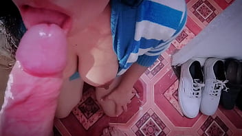 ¡¡la mejor mamada madrastra tetona y culona me chupa la polla