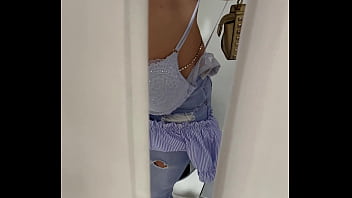 Tu veux venir avec moi dans la cabine