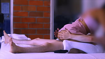 Cuñada y el compañero de la universidad