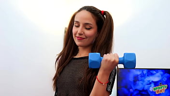 Puffy cameltoe petite babe round ass in super tight magenta bikers