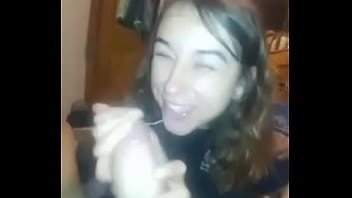 Cogiendo rico a mi prima la mamadora Cogiendo rico a mi prima la mamadora