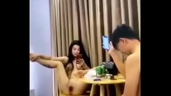 Cô vợ dâm đãng thích bú cu Cô vợ dâm đãng thích bú cu