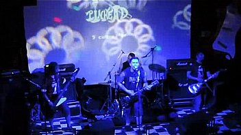 Pinhead cinco contra um ao live