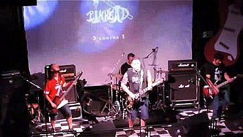 Pinhead cinco contra um ao live