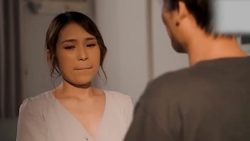 麻豆傳媒映畫 在丈夫面前被狂操的騷逼人妻 麻豆傳媒映畫 在丈夫面前被狂操的騷逼人妻