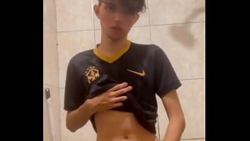 Alguém Agora Para Me Mamar Gostoso Cuida Em Adquirir Rt X Rt thumbnail