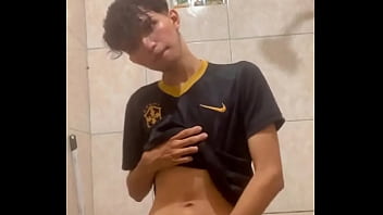 Alguém agora para me mamar gostoso cuida em adquirir rt x rt