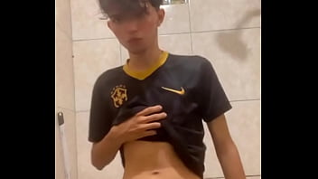 Alguém agora para me mamar gostoso cuida em adquirir rt x rt