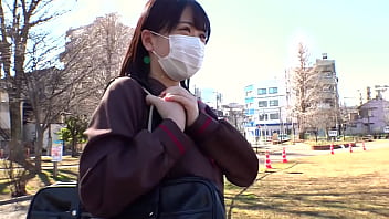 放課後は地味グループの友達と部活や恋の話　&hellip;だけど頭の中はエッチな事でいっぱい。エッチのポテンシャルは学校で1番！　美乳 清楚 制服 巨乳 女子校生　part1